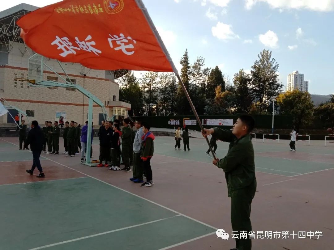 篮球传球技术教学步骤_传球篮球精妙技巧是指_篮球精妙的传球技巧是什么