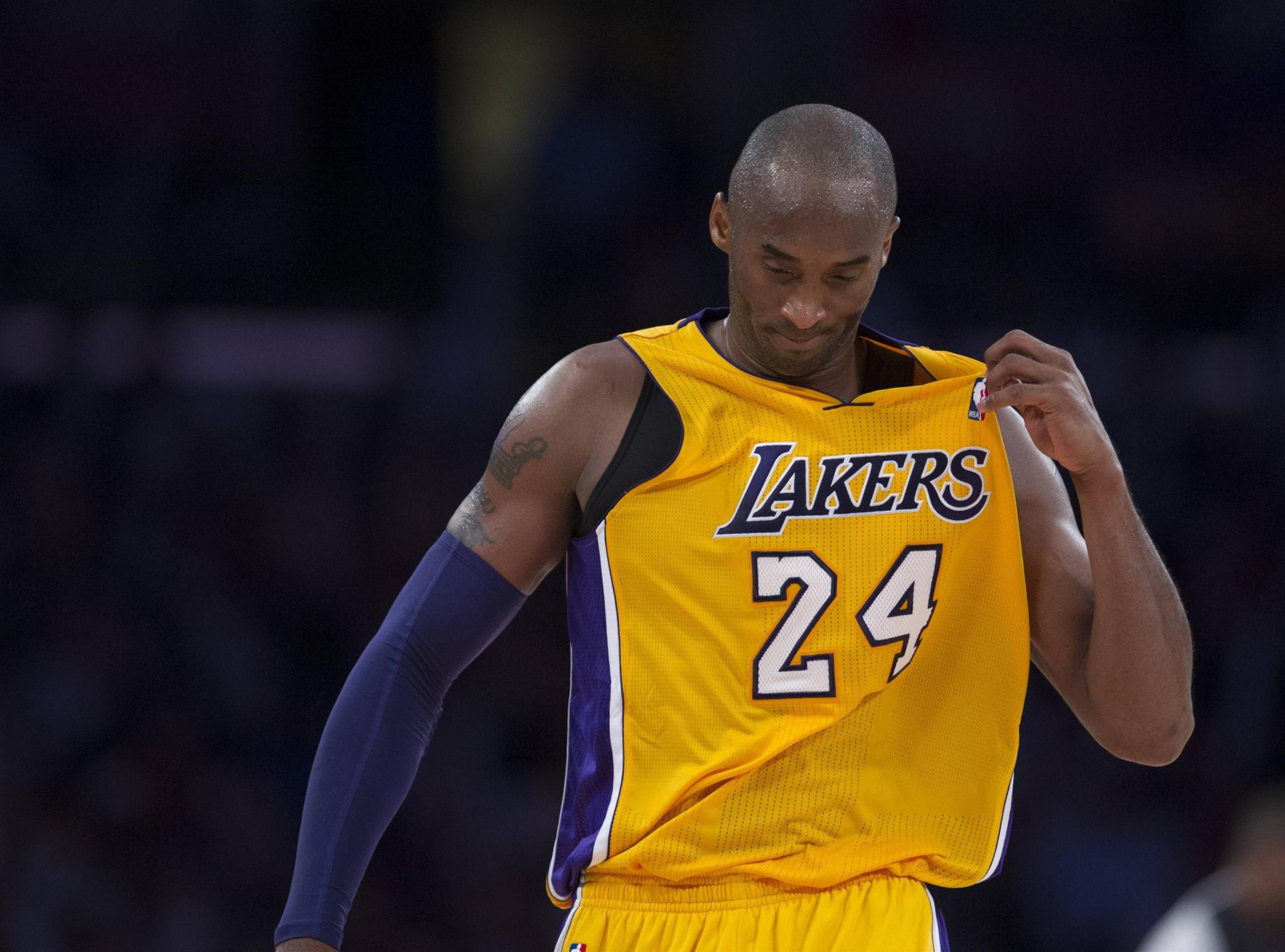 nba什么叫抱团_篮球抱团什么意思_篮球历史上那些抱团球队