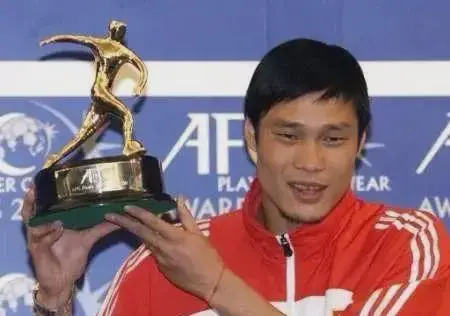 前锋足球历史最强球员_前锋足球历史排行榜_足球 历史 前锋 百大