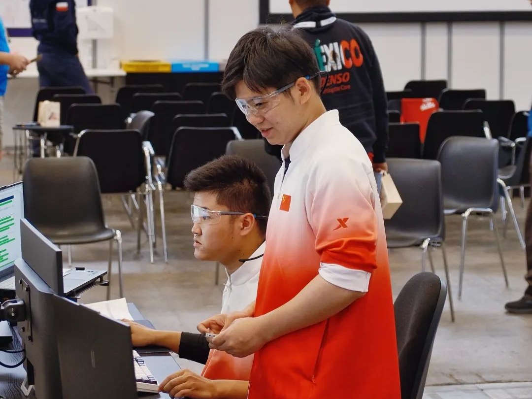 工业学院篮球比赛冠军是谁_大学篮球赛冠军_工业篮球联赛