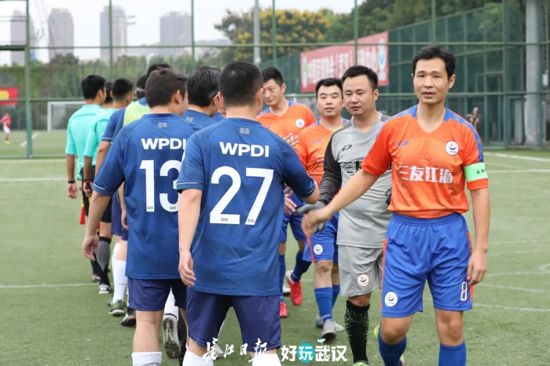 武汉足球比赛结果_武汉足球队夺得过全国冠军吗_8月22日武汉足球比赛冠军
