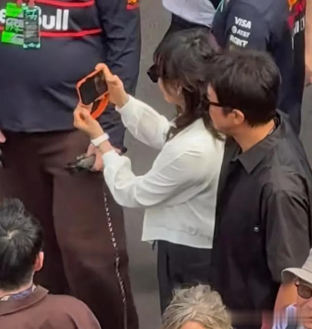 孙俪邓超家庭日常_邓超孙俪家庭地位_孙俪邓超一家子