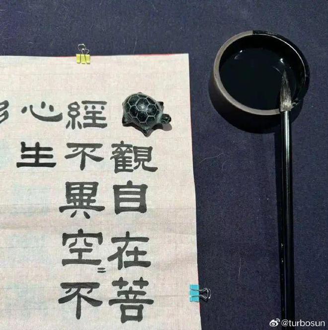 孙俪邓超家庭日常_邓超孙俪的全家福_邓超孙俪的家