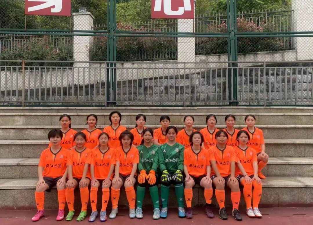 北京市足球传统校冠军杯_北京高校校园足球冠军杯_2021年足校杯